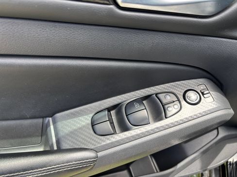 Used 2025 Nissan Altima 2.5 SV FWD image 15