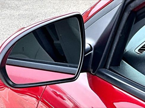 Used 2020 Hyundai Elantra SEL image 13