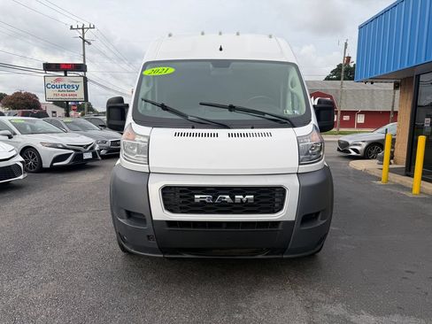 Used 2021 RAM ProMaster 2500 w/ Convenience Group FWD image 2