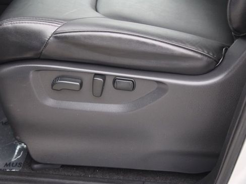 Used 2021 Nissan Armada SV image 14