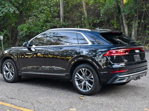 Used 2021 Audi Q8 Premium Plus AWD/4WD image 6