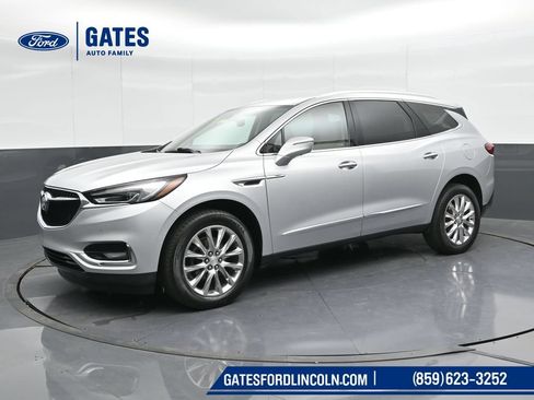 Used 2020 Buick Enclave Premium w/ Surround and Sites Package AWD/4WD image 7