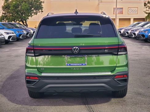 New 2025 Volkswagen Taos SE image 4