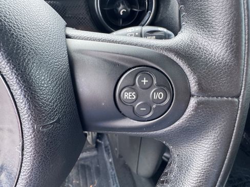 Used 2011 MINI Cooper S FWD image 19