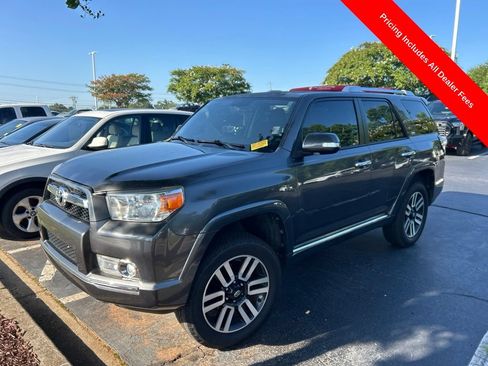 Used 2013 Toyota 4Runner SR5 RWD image 12