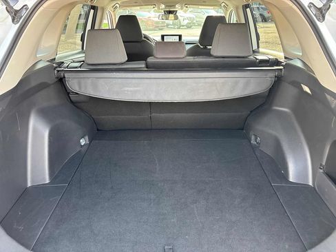Used 2025 Toyota RAV4 XLE AWD/4WD image 17