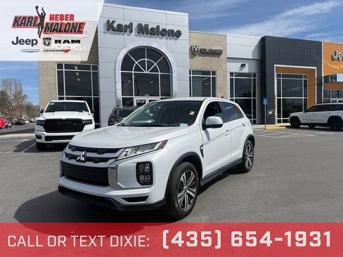 Used 2025 Mitsubishi Outlander Sport ES AWD/4WD image 1