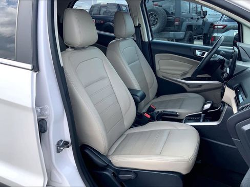 Used 2020 Ford EcoSport Titanium image 9