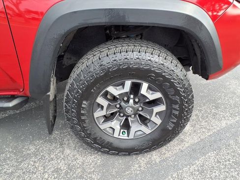 Used 2023 Toyota Tacoma TRD Off-Road image 5