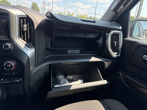 Used 2019 Chevrolet Silverado 1500 LT w/ All-Star Edition AWD/4WD image 32