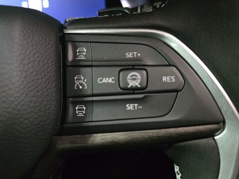 New 2026 Jeep Grand Cherokee Altitude image 19