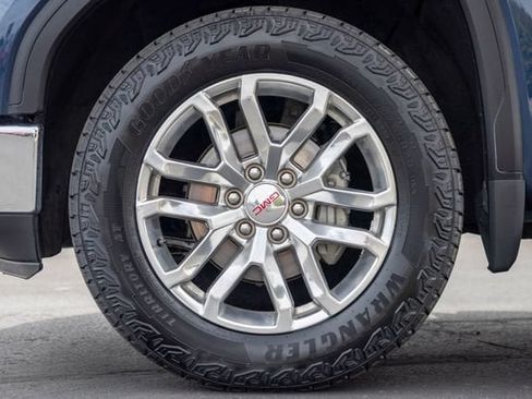 Used 2021 GMC Sierra 1500 SLT w/ SLT Convenience Package AWD/4WD image 12