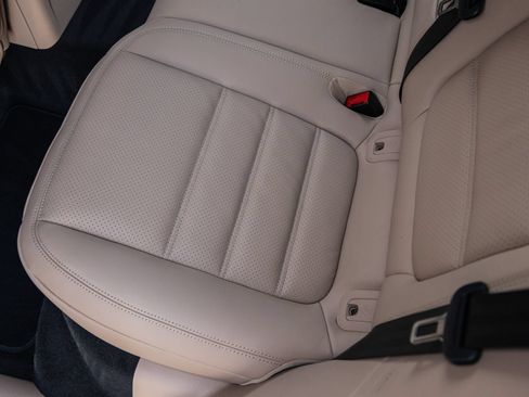Certified 2026 Porsche Macan S AWD/4WD image 34