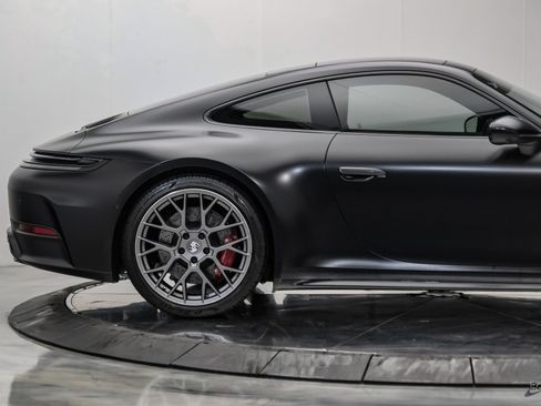 Used 2025 Porsche 911 Carrera S RWD image 19