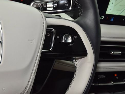 New 2026 Lincoln Aviator AWD image 26