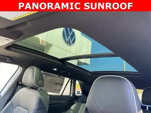 New 2026 Volkswagen Atlas Cross Sport SEL Premium R-Line image 5