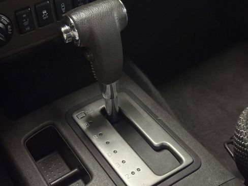 Used 2019 Nissan Frontier PRO-4X image 23