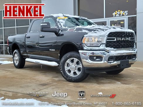 Used 2024 RAM 2500 Big Horn w/ Bed Utility Group image 1