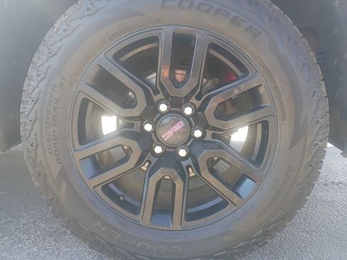 Used 2021 GMC Sierra 1500 Elevation w/ X31 Off-Road Package AWD/4WD image 20