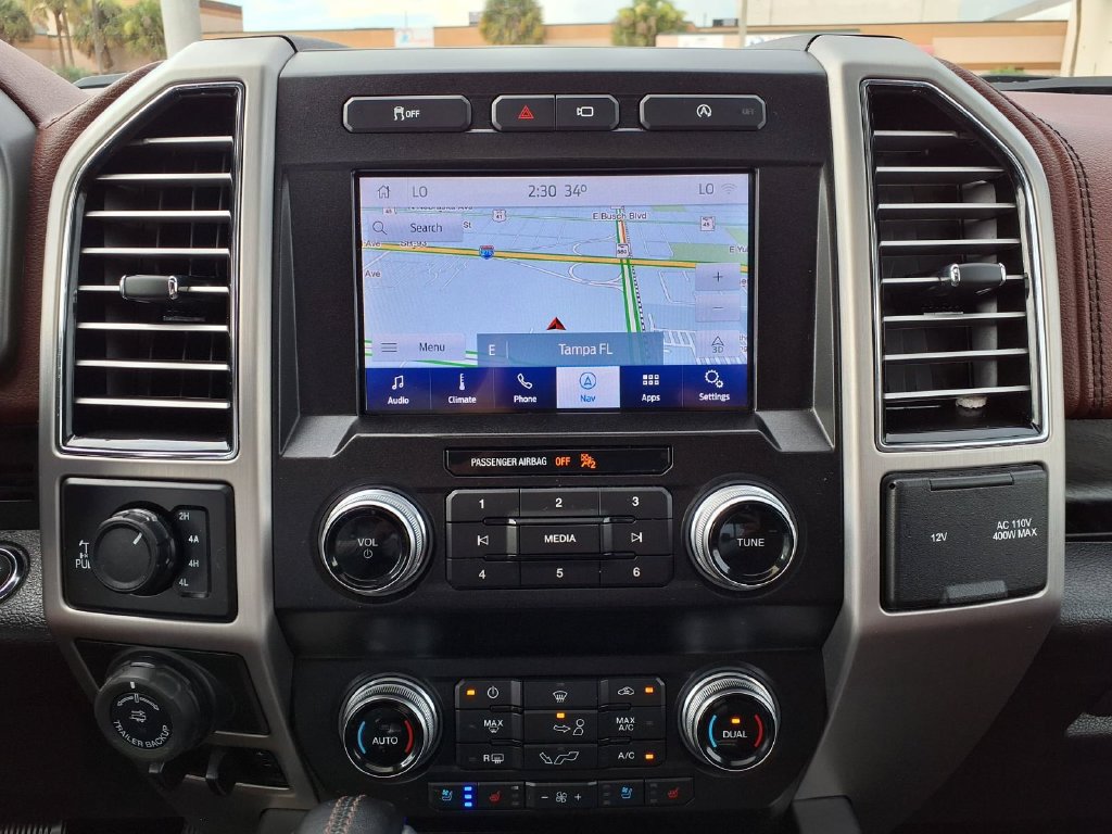 Used 2020 Ford F150 Platinum w/ Technology Package AWD/4WD image 31