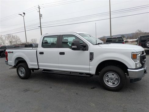 Used 2022 Ford F250 XL w/ Power Equipment Group image 9