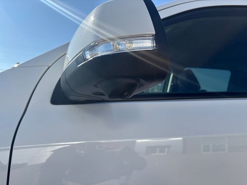 Used 2024 Ford Ranger Lariat w/ FX4 Off-Road Package image 7