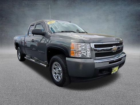Used 2011 Chevrolet Silverado 1500 LS AWD/4WD image 3