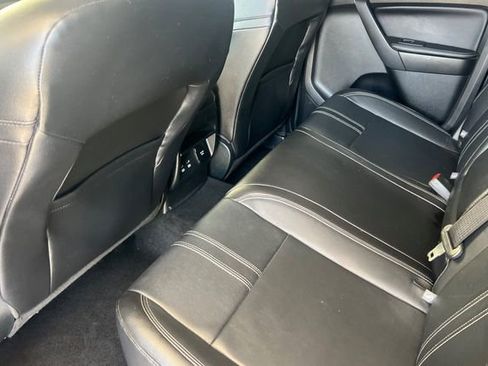 Used 2019 Ford Ranger Lariat w/ Black Appearance Package AWD/4WD image 14