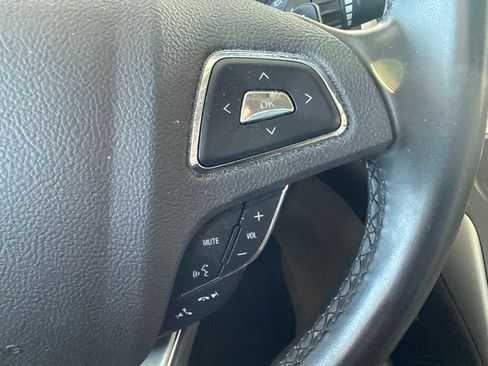 Used 2019 Lincoln MKC Select FWD image 17
