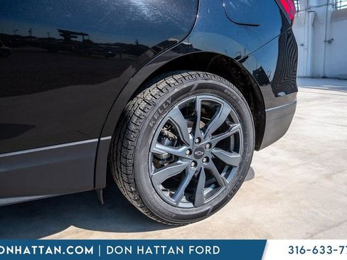 Used 2022 Chevrolet Equinox RS w/ LPO, Floor Liner Package image 37