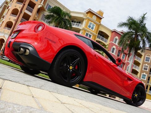 Used 2016 Ferrari F12 Berlinetta image 59