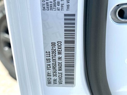 New 2026 RAM 2500 Lone Star AWD/4WD image 22