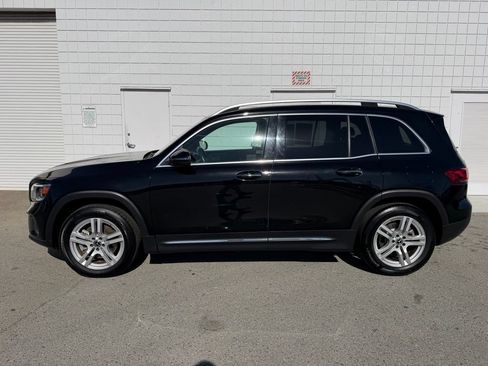 Used 2023 Mercedes-Benz GLB 250 4MATIC image 3