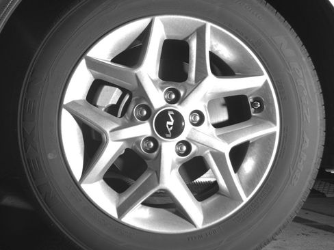 Used 2025 Kia Soul LX w/ LX Technology Package FWD image 12