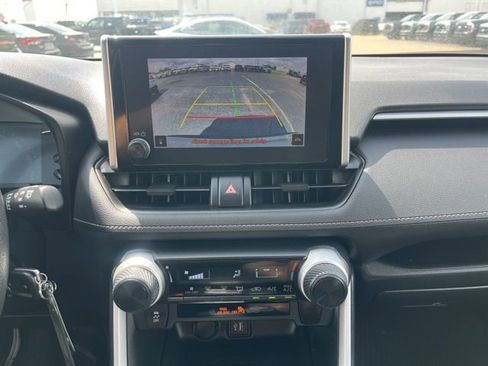 Used 2023 Toyota RAV4 LE image 14