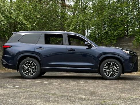 New 2026 Lexus TX 350 AWD image 2