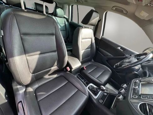 Used 2014 Volkswagen Tiguan SEL AWD/4WD image 8