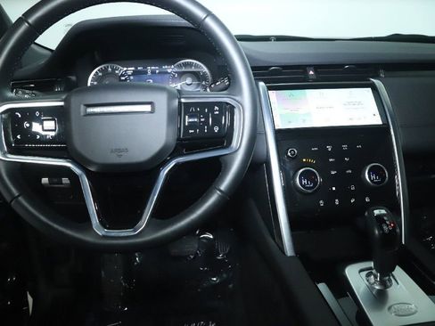 Used 2023 Land Rover Discovery Sport S image 30