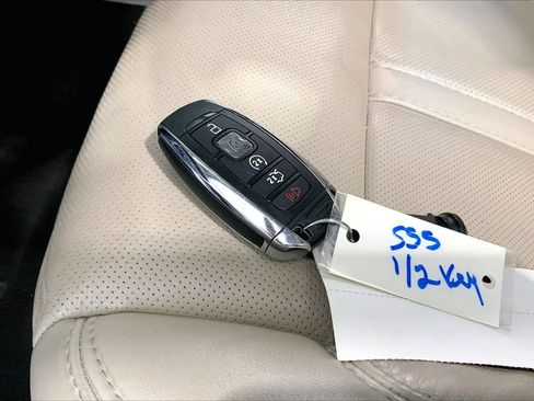 Used 2018 Lincoln MKZ Reserve w/ Technology Package FWD image 19