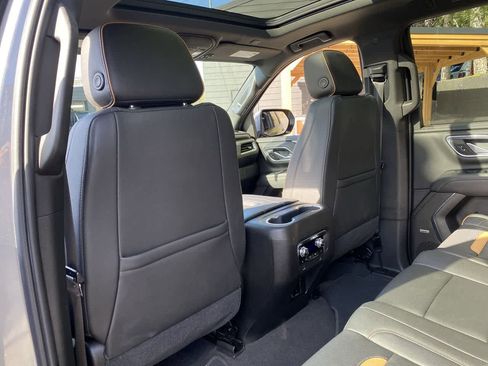 Used 2021 GMC Yukon AT4 AWD/4WD image 15