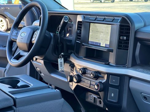 Used 2024 Ford F350 XL w/ XL Chrome Package image 4