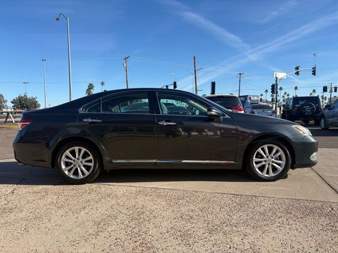 Used 2011 Lexus ES 350 image 4