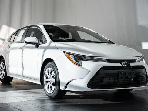 New 2026 Toyota Corolla LE image 1