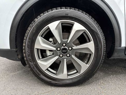 Used 2025 Ford Escape Platinum AWD/4WD image 18