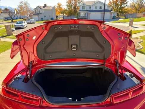 Used 2018 Chevrolet Camaro SS image 20