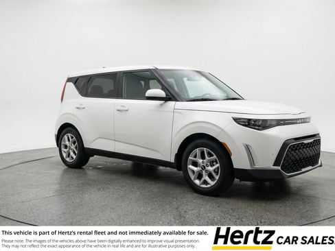 Used 2025 Kia Soul LX w/ LX Technology Package FWD image 1