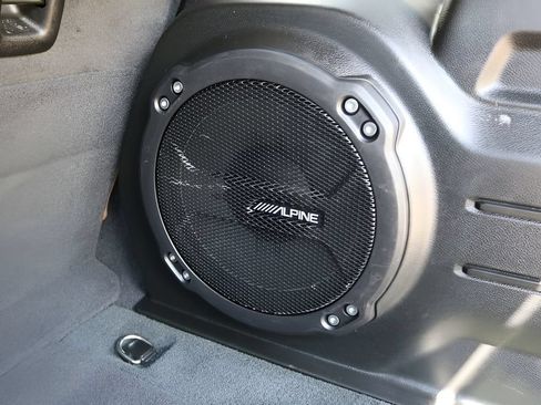 Used 2023 Jeep Wrangler Unlimited Sahara w/ LED Lighting Group AWD/4WD image 18