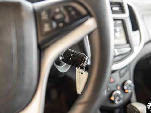 Used 2017 Chevrolet Sonic LS image 22