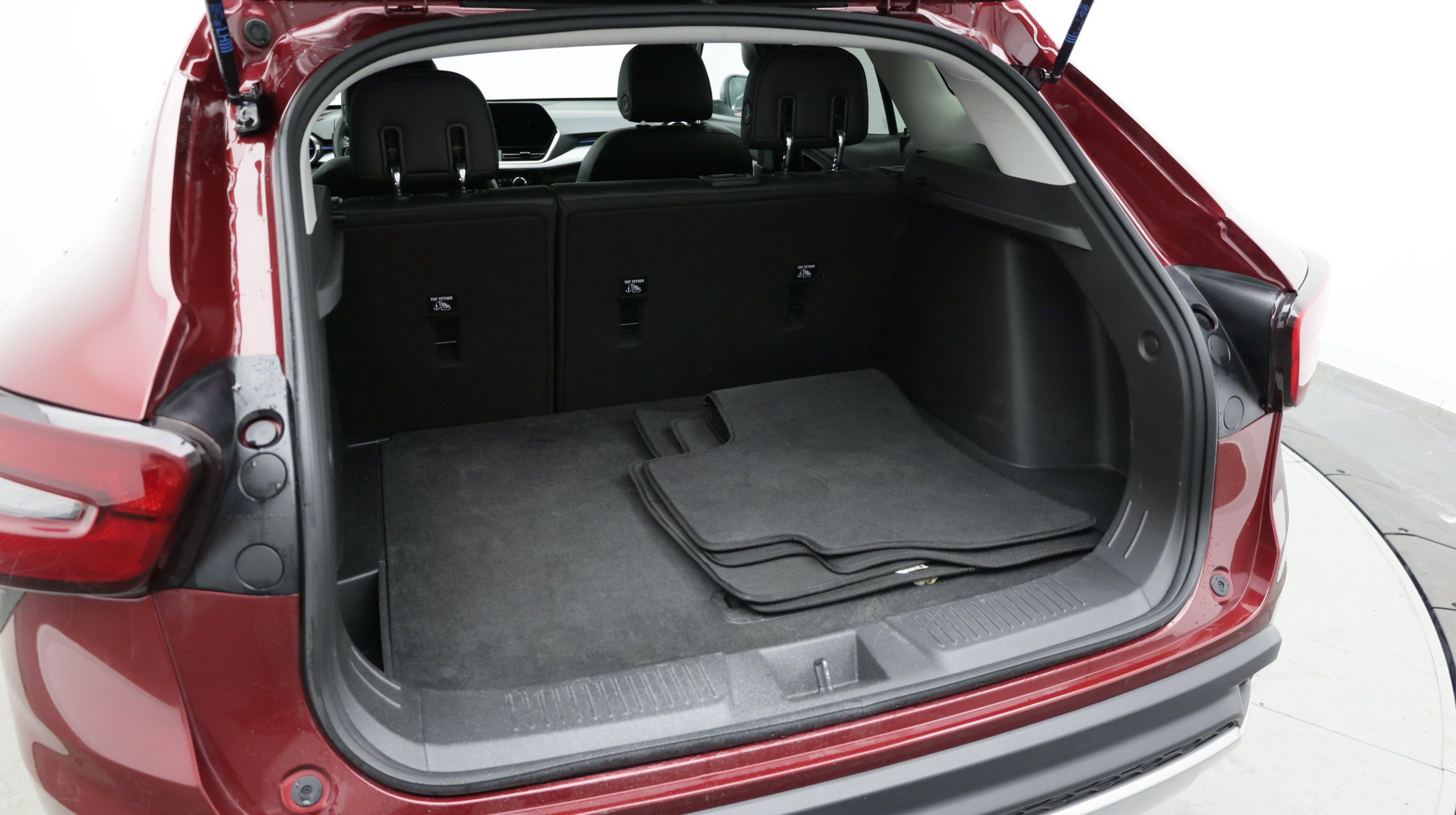 Used 2025 Chevrolet Trax LT FWD image 27