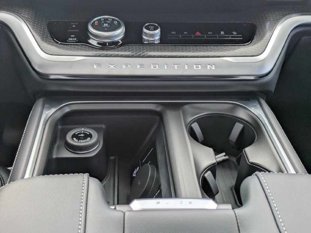 New 2027 Ford Expedition Max Platinum w/ Stealth Appearance Package AWD/4WD image 22